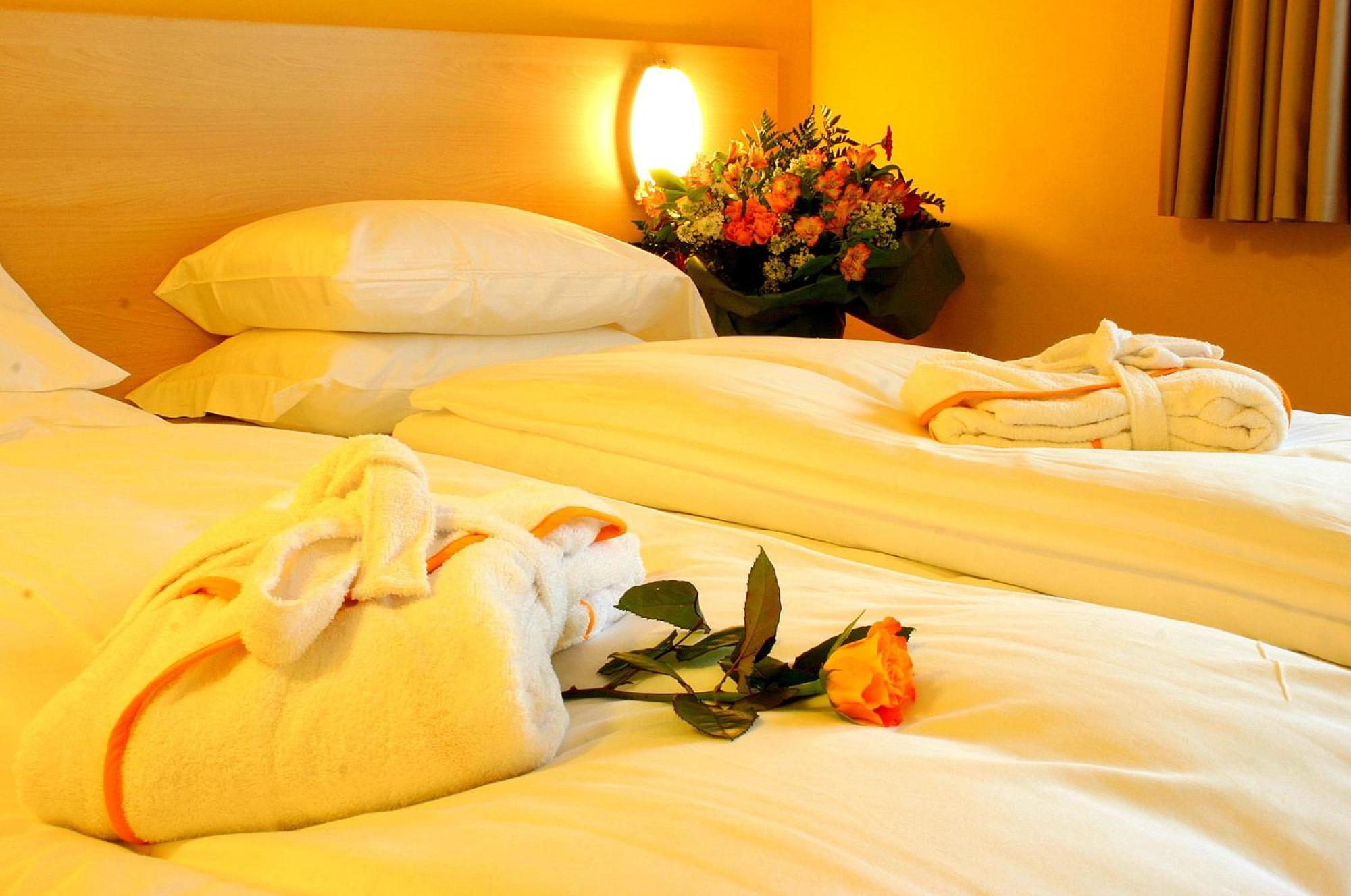 Hotel Cepina Albergo Incantato Valdisotto Luaran gambar