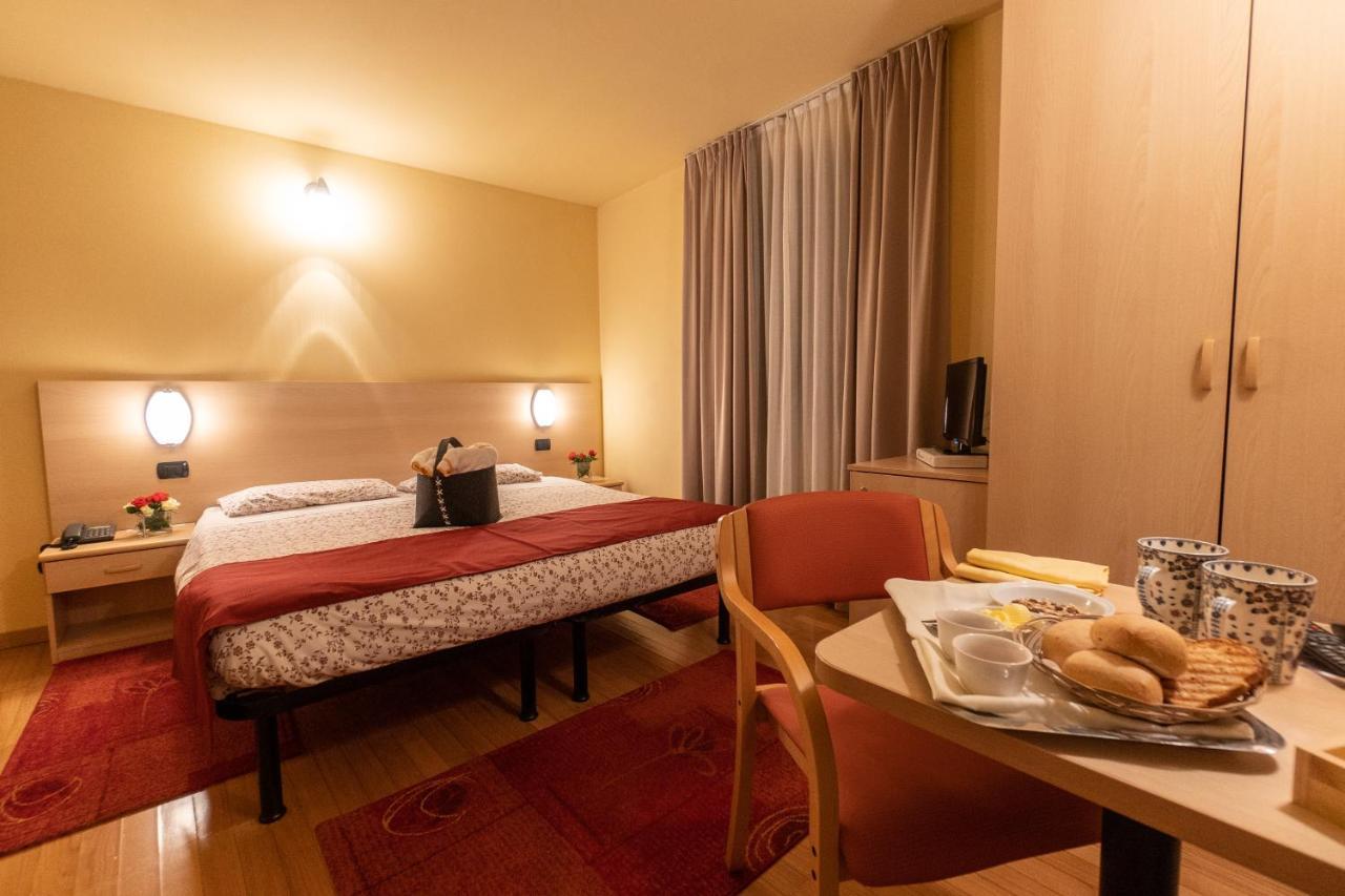 Hotel Cepina Albergo Incantato Valdisotto Luaran gambar