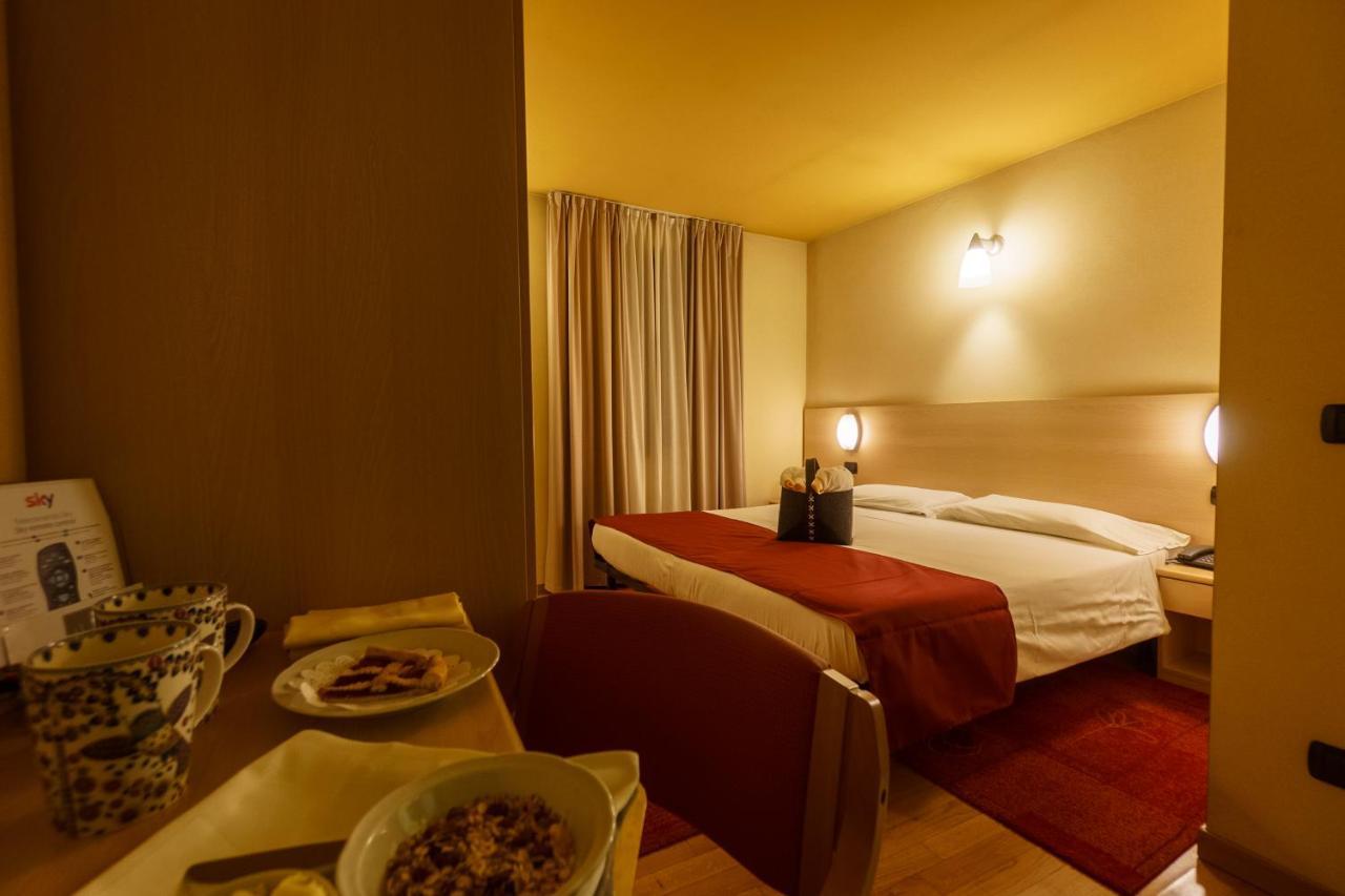 Hotel Cepina Albergo Incantato Valdisotto Luaran gambar